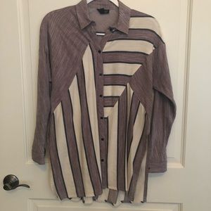 TOPSHOP Women’s Long Sleeved Button Down Striped Shirt • Size 2